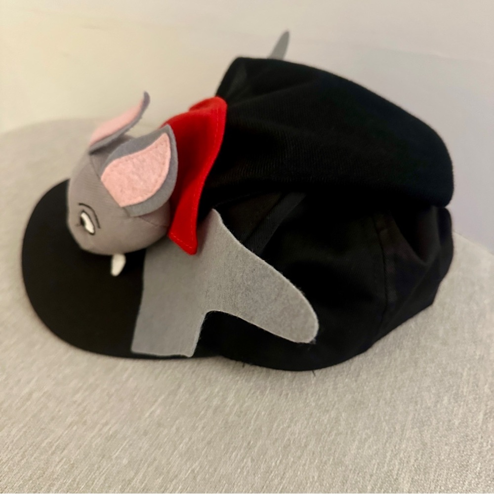 Vampire Bat Cap - Picture 2 of 4
